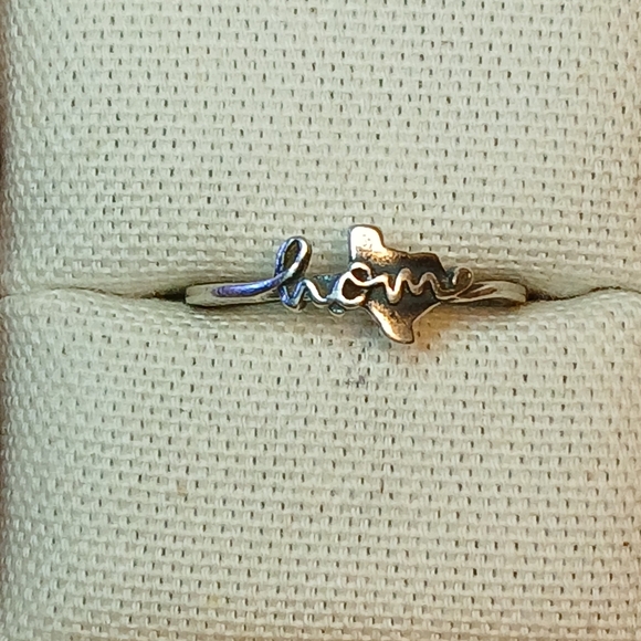 James Avery Texas Is Home Ring, Retired size 8 - Picture 8 of 12